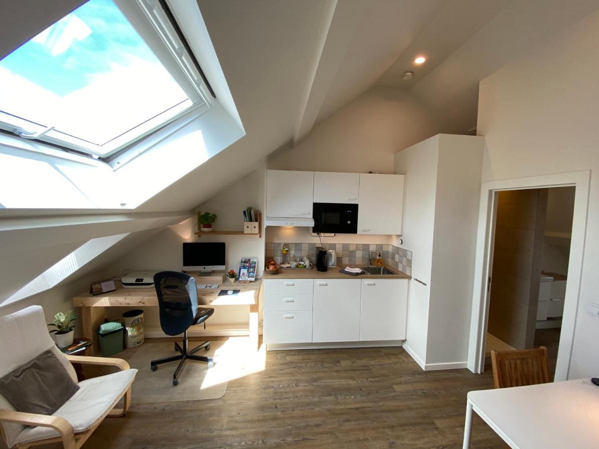 Logies-M Comfort Studios Inc Bikes B&B Ostende Exterior foto